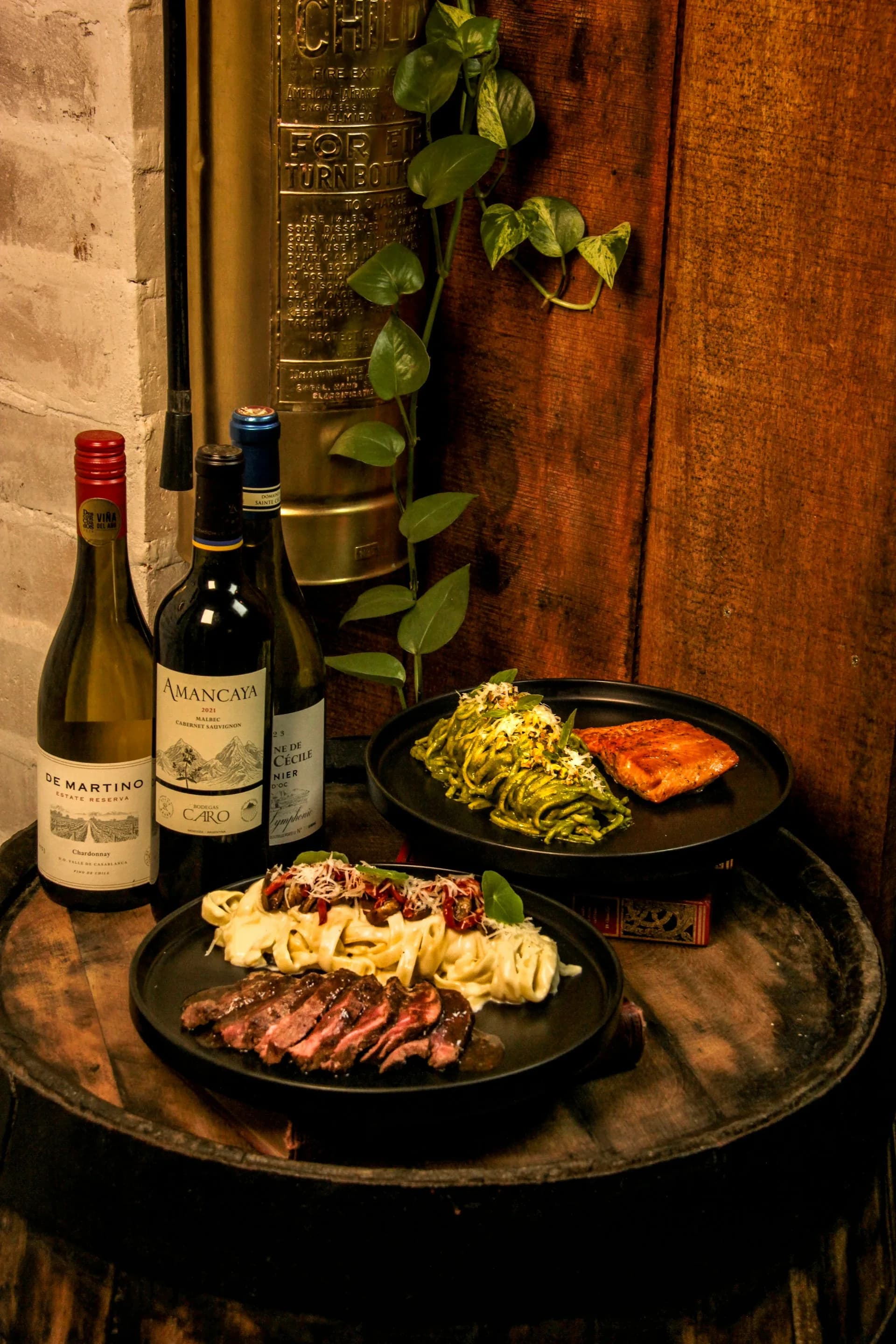 A restaurant interior that is cozy and traditional.